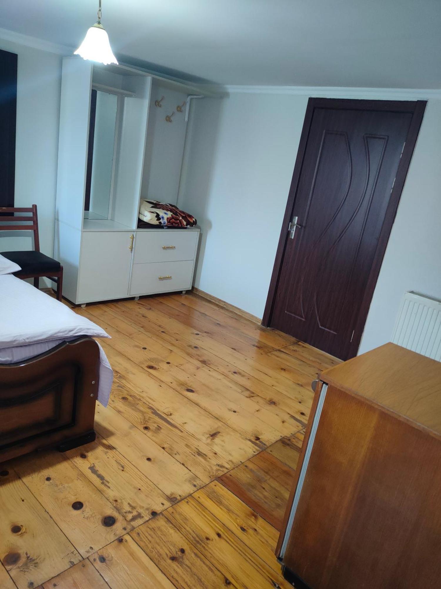 Ni- Ke Hotel Ckaltubo Szoba fotó